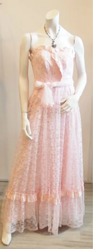 In the Right Lace Vintage Pink Dress With Matching Shawl