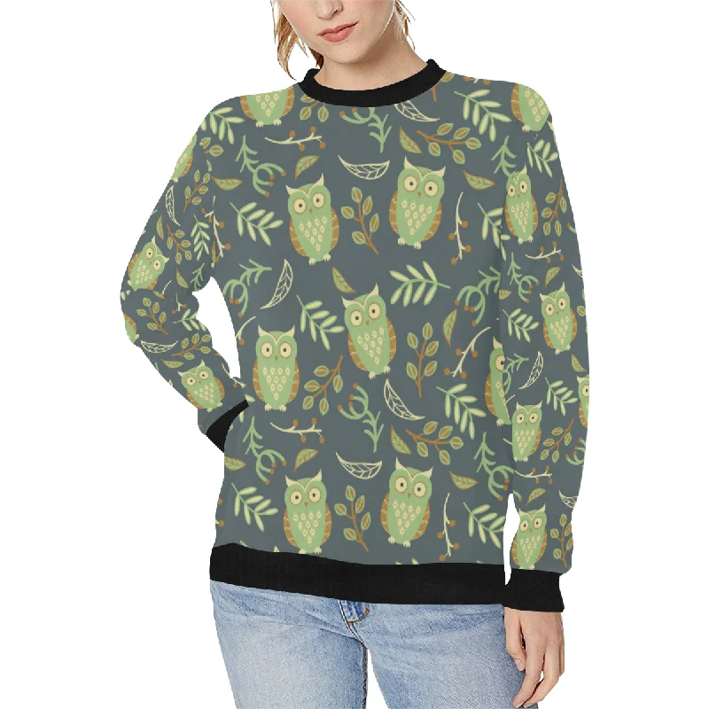 Cute owls leaves pattern Women's Crew Neck Sweatshirt